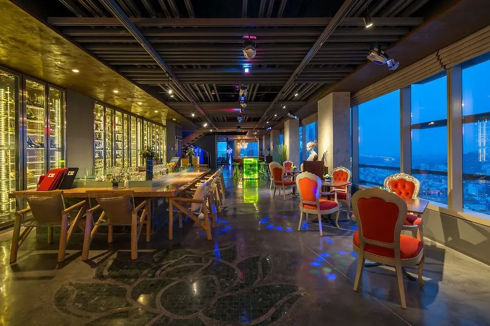Queen Ann Hotel Ho Chi Minh City