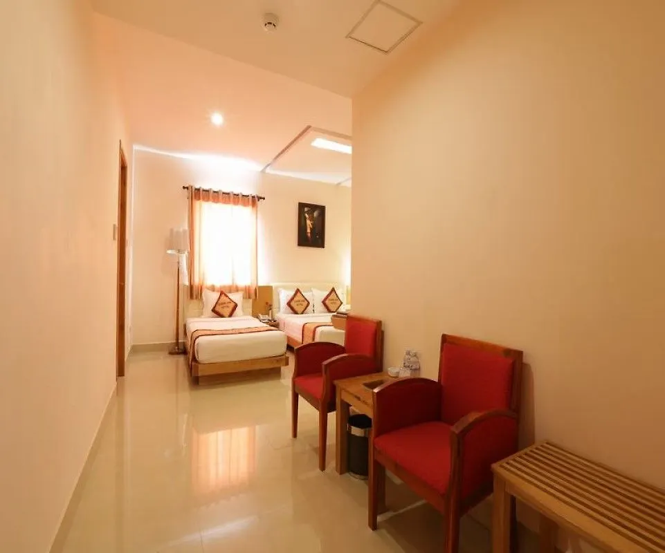 ***  Queen Ann Hotel Ho Chi Minh City Vietnam